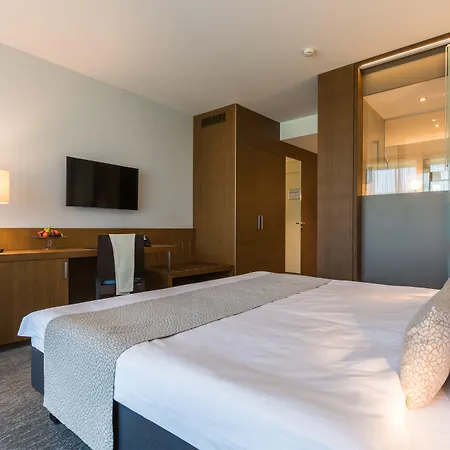 Отель Deltapark Vitalresort**** Reutigen