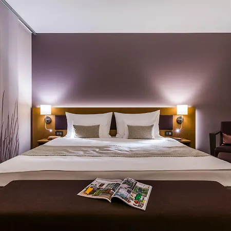 Deltapark Vitalresort**** 4* Reutigen