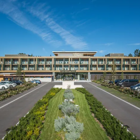 Deltapark Vitalresort**** Отель Reutigen