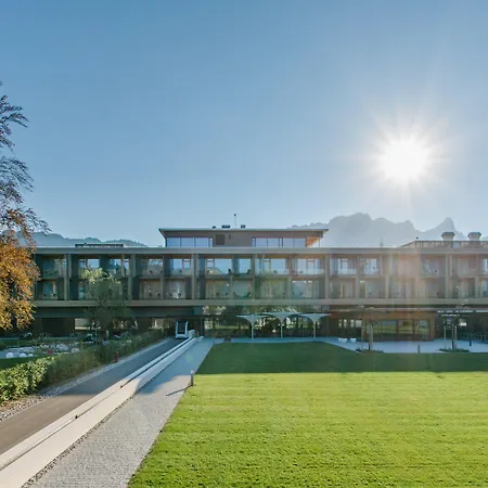 Отель Deltapark Vitalresort****