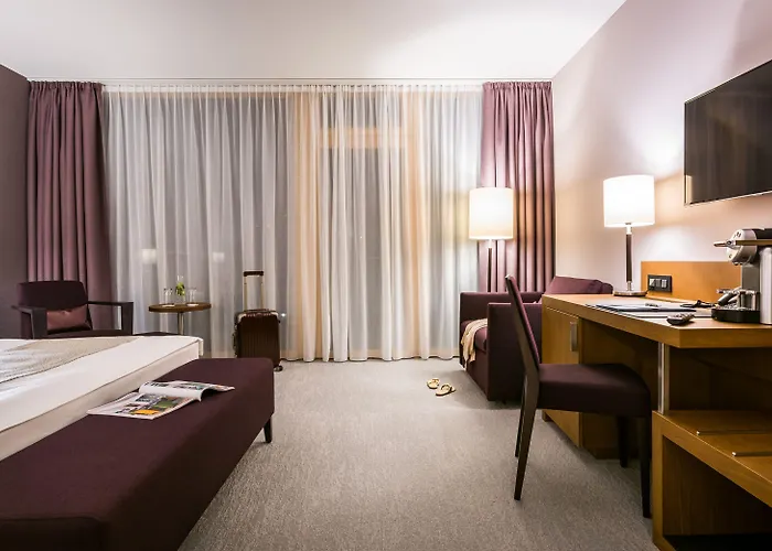 Hotel Deltapark Vitalresort**** 4*