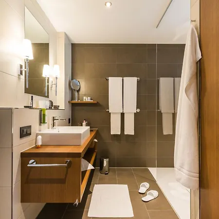 Hotel Deltapark Vitalresort****