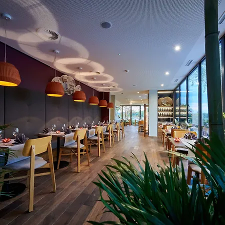 Deltapark Vitalresort****