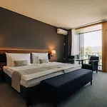 Deltapark Vitalresort**** Hotel Reutigen